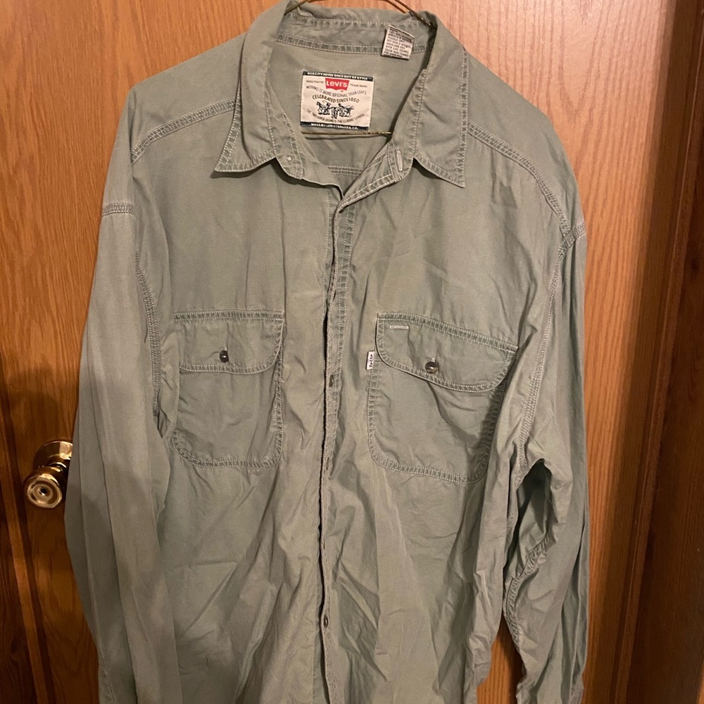Green Levi’s Men’s Shirt XL